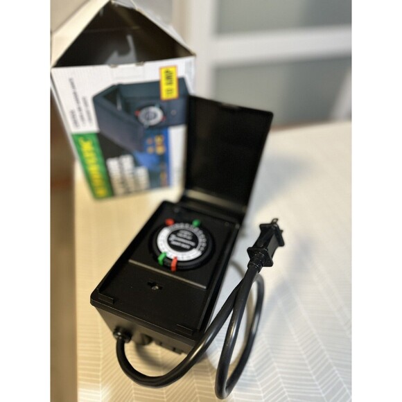 INTERMATIC HB32R 10 AMP RAINTIGHT AUTOMATIC OUTDOOR LIGHTING TIMER - Picture 3 of 5